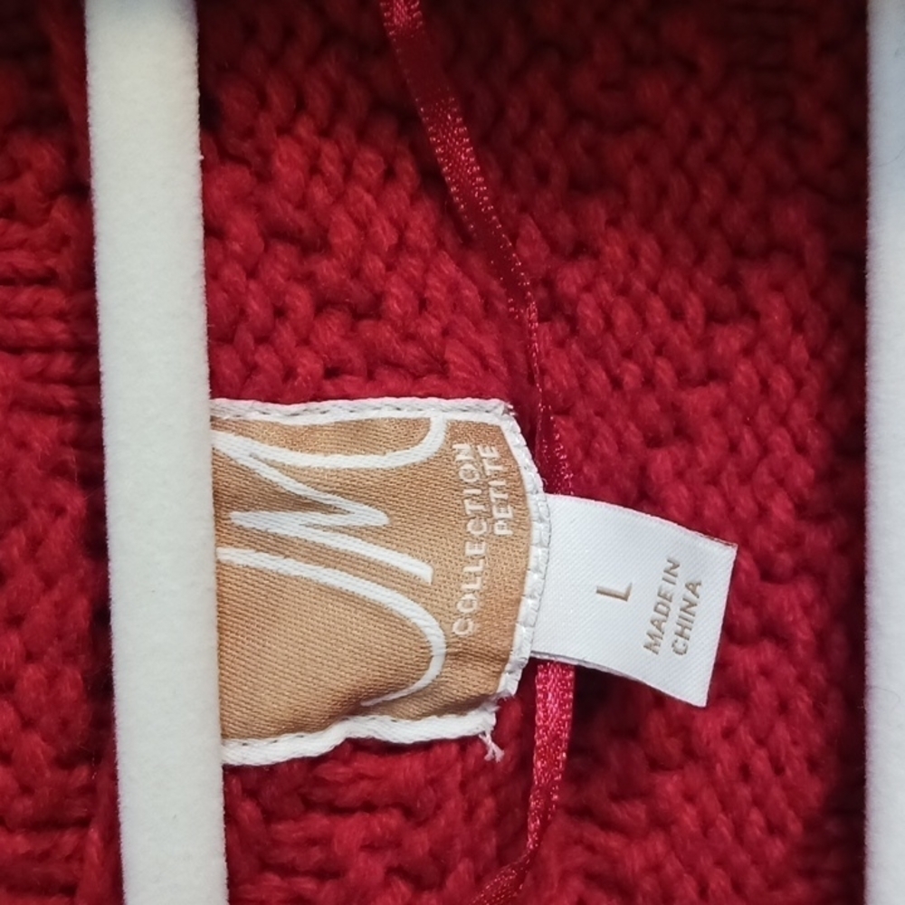 JM Collection Large Red Sweater Box 12 - Picture 2 of 5